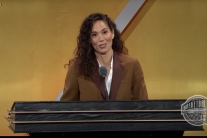 苏-伯德：詹韦炮在梦八一直在讨论把天赋带到哪、3+1合同之类的