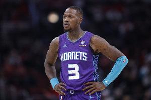 美记：罗齐尔将于今日获释 600万佛罗里达州房产被作为保释抵押物