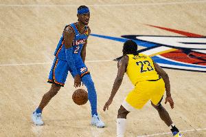 亚历山大造犯规能力联盟顶级 中投和突破也都具有极强的杀伤力